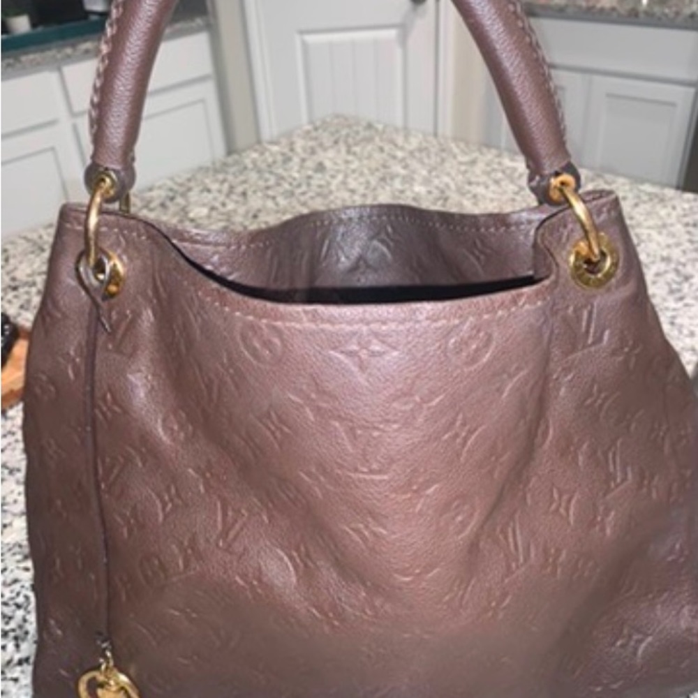 Louis Vuitton MM Empriente leather Artsy Terre Shoulder Bag with Gold Hardware - Picture 3 of 16